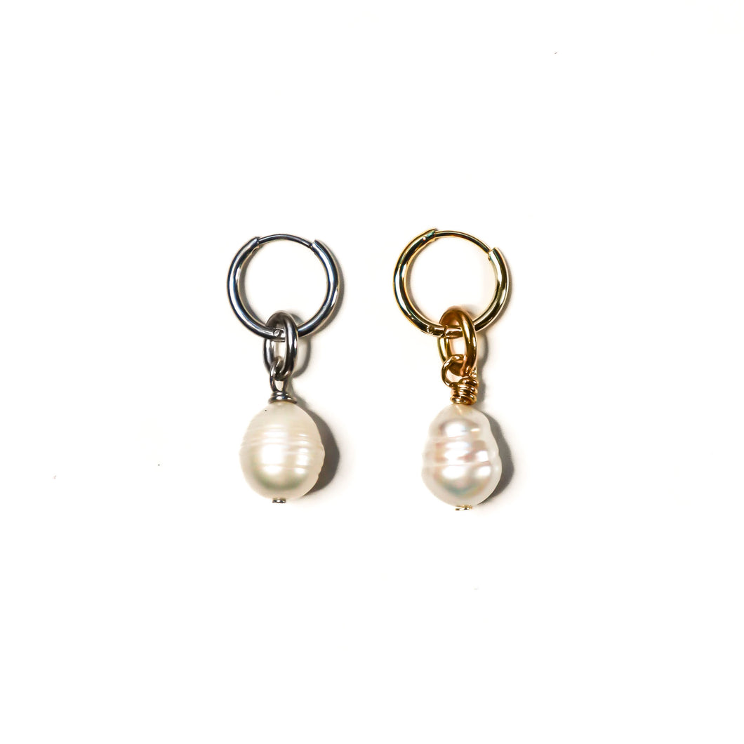 GOLD & SILVER PEARL EARRING SET