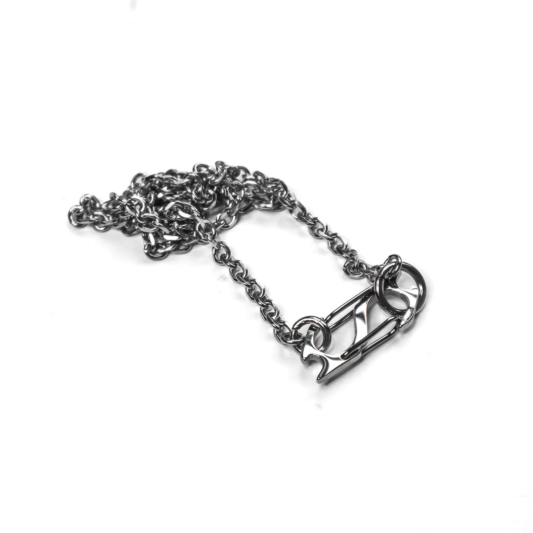 synth spring flame hook cable chain necklace in steel
