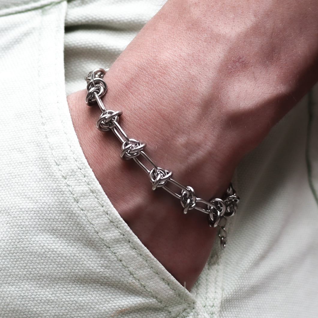 Gluck silver knot chain adjustable bracelet